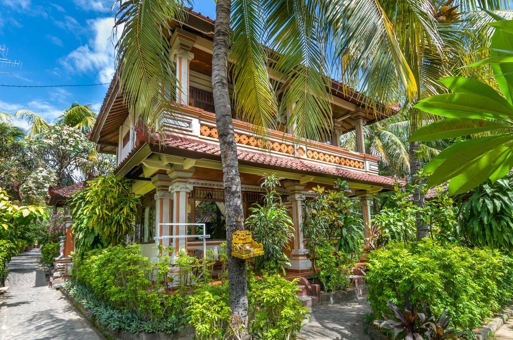 Paradise Palm Beach Bungalows And Dive Center Tulamben Exterior foto